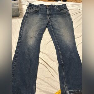 Relaxed Blue Jeans with Worn-In Look